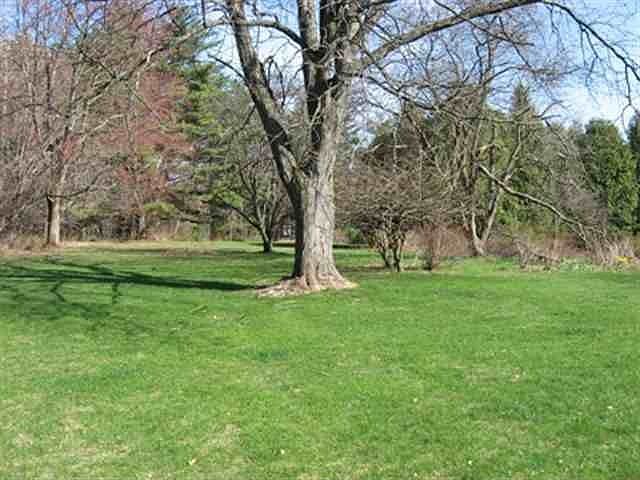 2nd image of 1086 Mohawk Rd