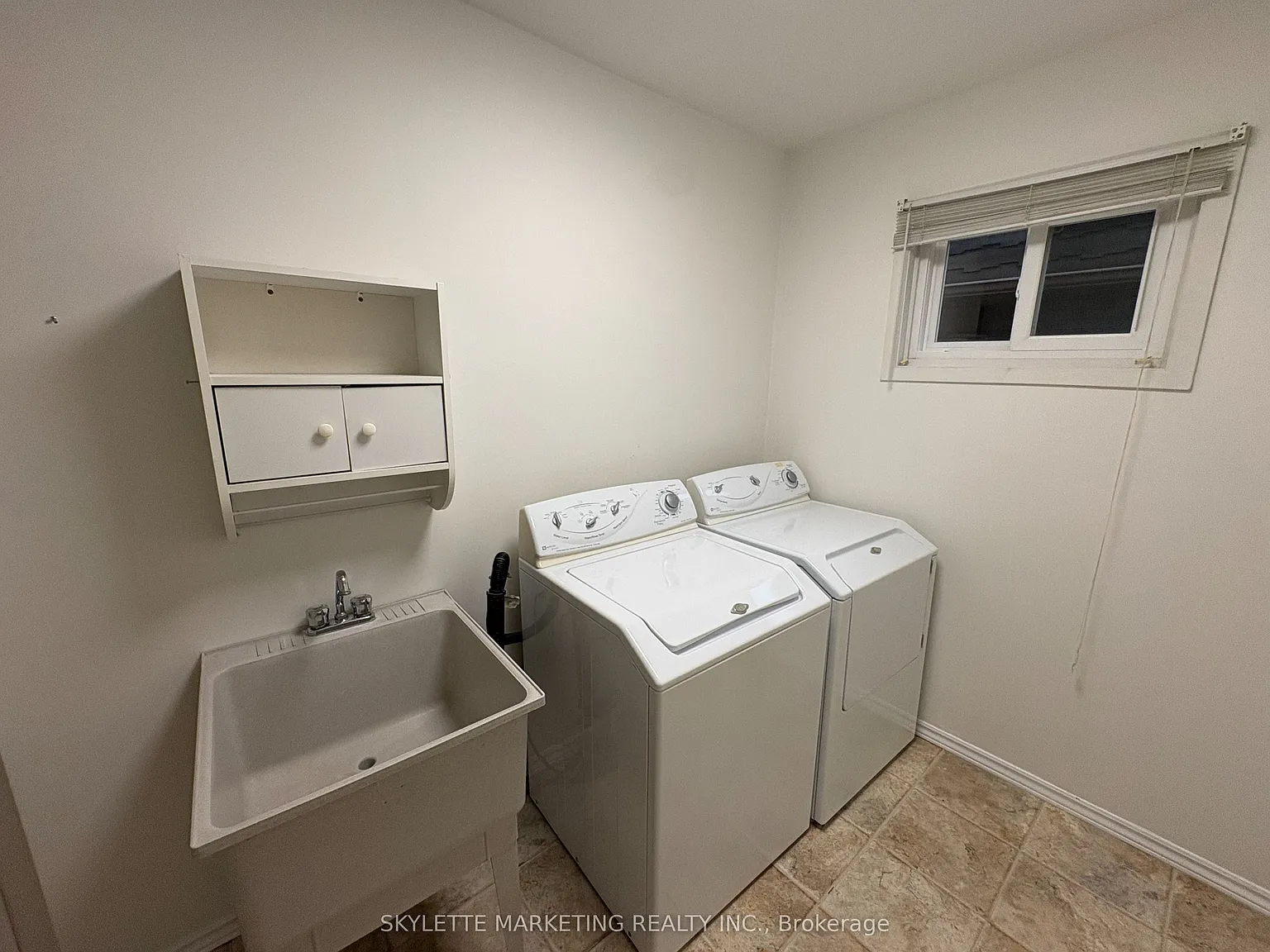 4 bed, $3,100 — Photo 4
