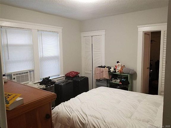 5th image of 230 W Elm St #1