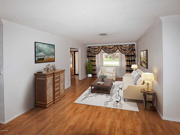 3rd image of 4441 Mesa Cir