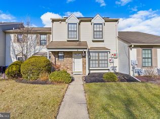 39 Banbury Ct, Robbinsville, NJ