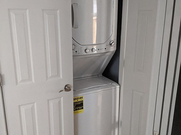 5th image of 1540 Elm St #3