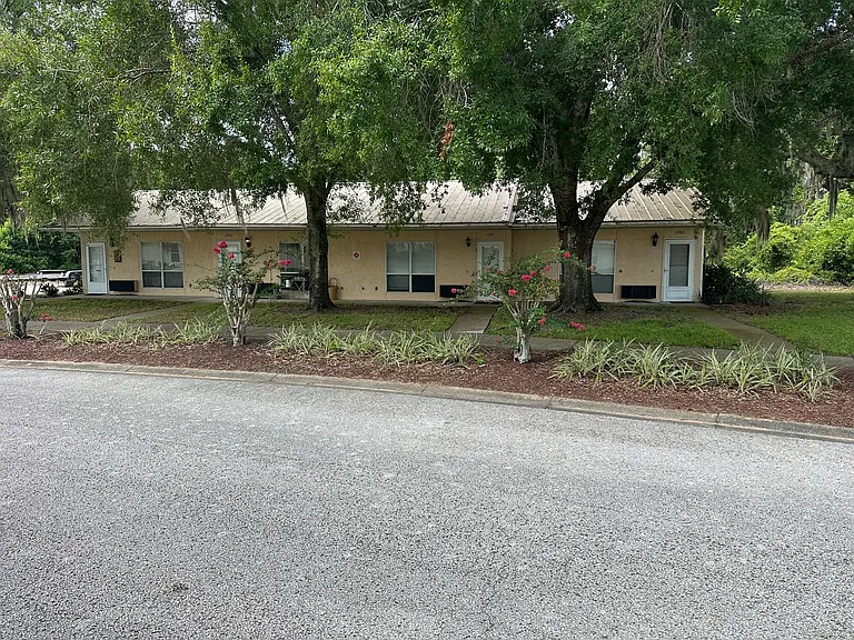 1787 State St — Photo 2