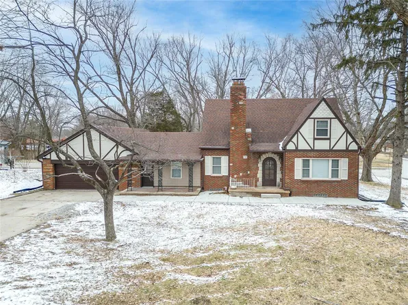 149 Troy Rd, Collinsville, IL 62234