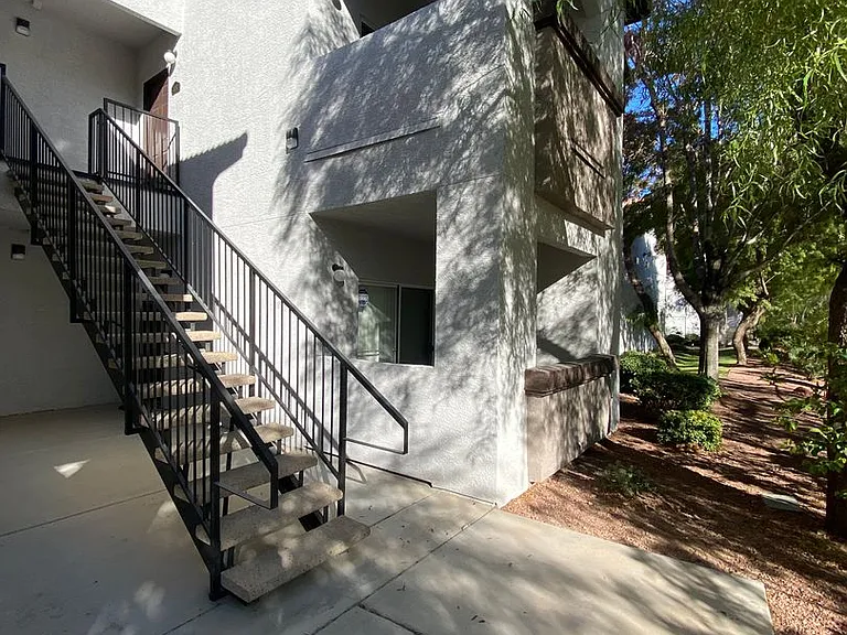 2615 W Gary Ave #2037 — Photo 29