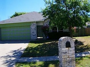3925 Parkhaven Dr, Denton, TX 76210