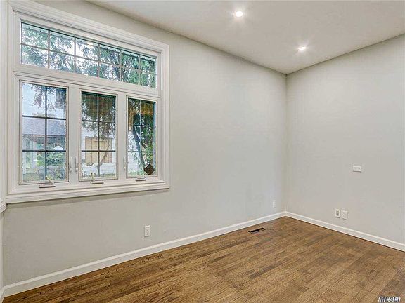 5th image of 52 Linden Ave