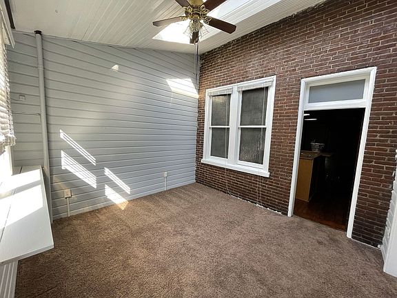 5th image of 220 Bridge St #222