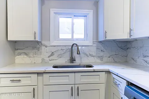 183 Greenwood Dr — Photo 4