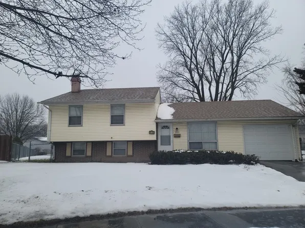 203 E Tulip Dr, Glenwood, IL 60425