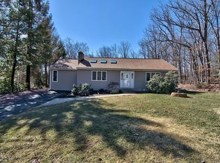 212 Maple Rd, Bear Creek Township, PA 18702