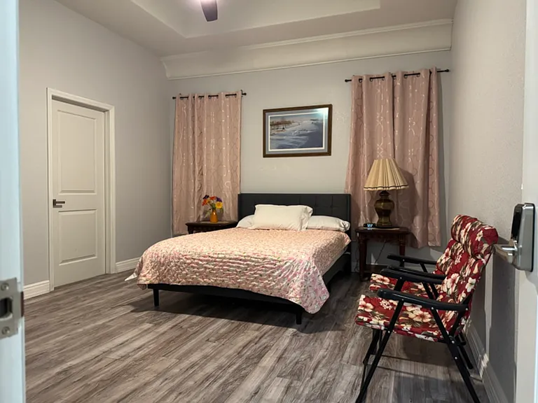 10517 Camelia Dr — Photo 12