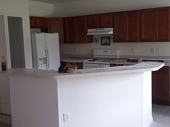 3rd image of 9740 Carlsdale Dr
