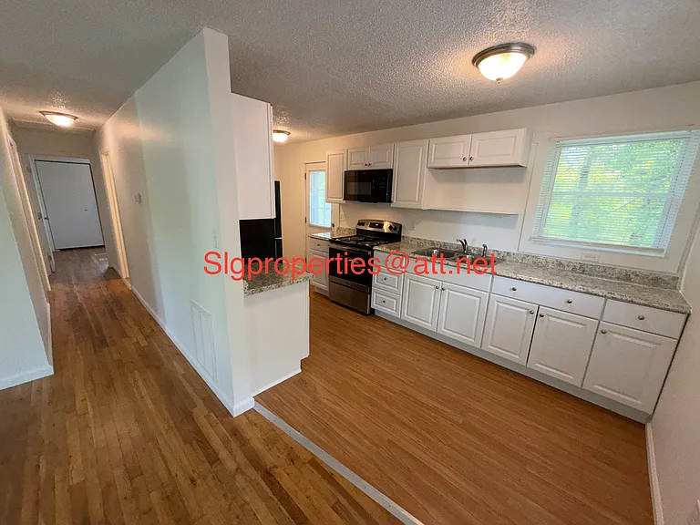 21 Kentucky Dr — Photo 7