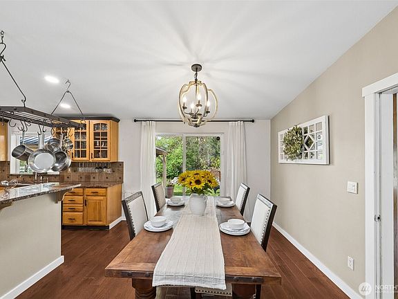 4th image of 20916 Edwards Road E