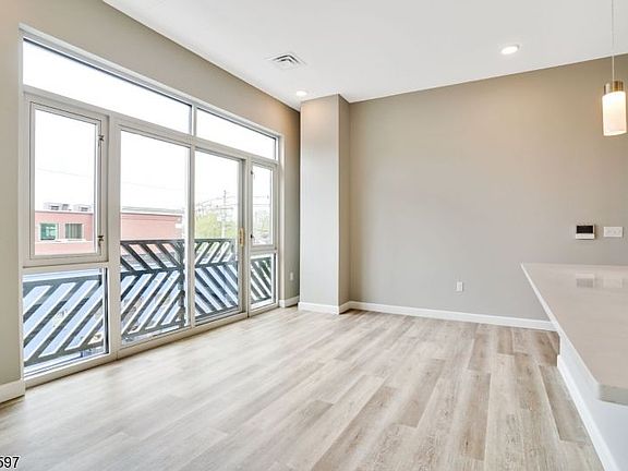 3rd image of 271 Millburn Ave #C