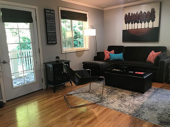 3rd image of 7521 229th St SE
