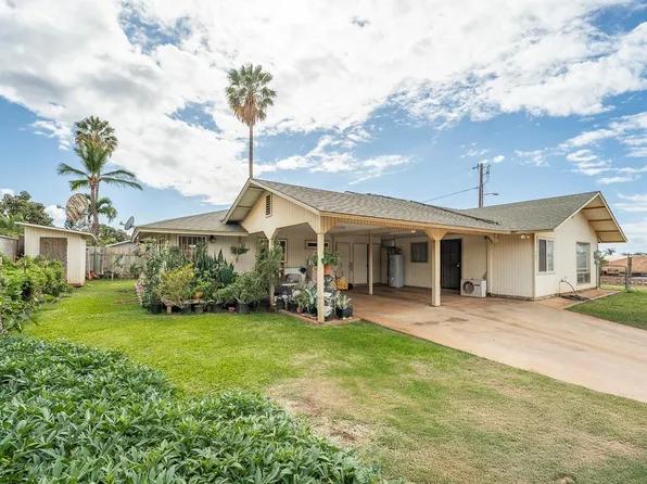 484 Nanakai St, Kihei, HI 96753