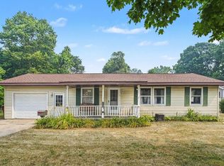 326 E Adams St, Ionia, MI 48846