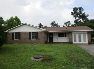 32 Stanhope Rd, Goose Creek, SC 29445