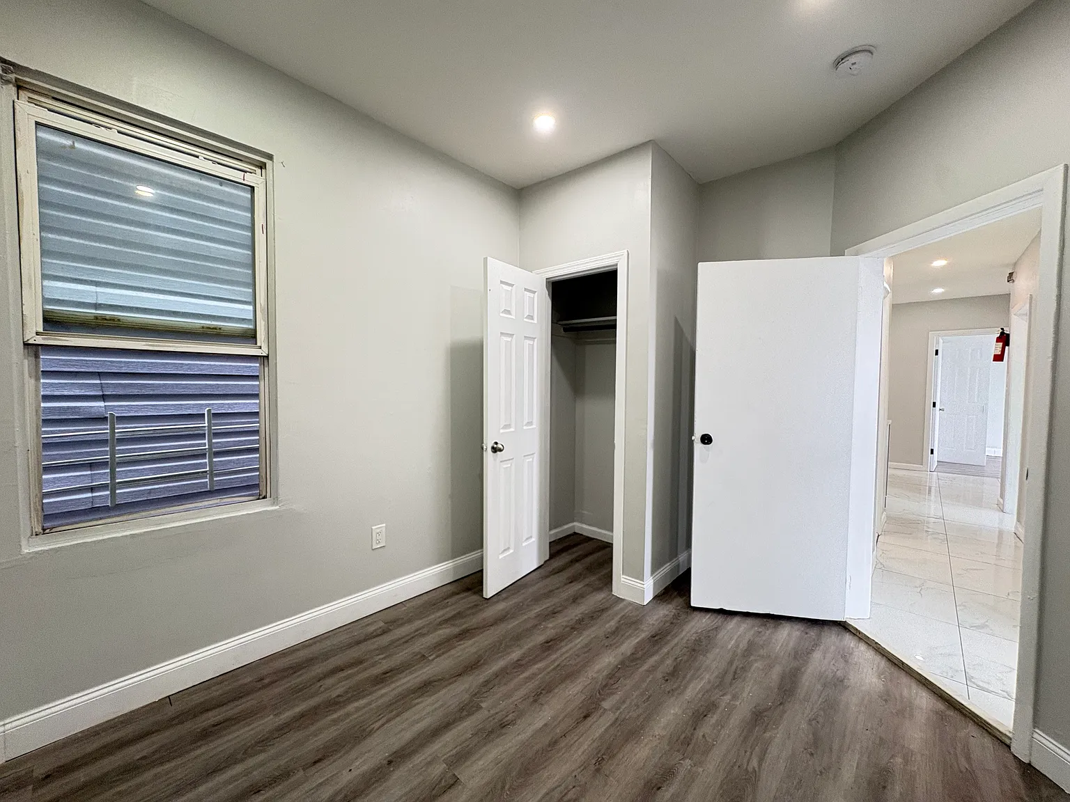 5 bed, 1400 sqft, $3,500 — Photo 2