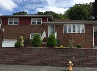 102 Rockland Ave, Woodland Park, NJ 07424