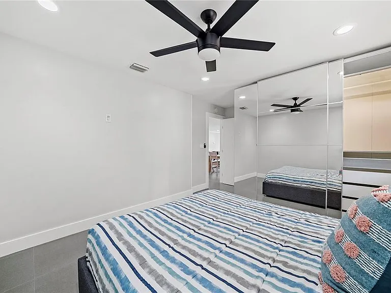 15276 Harrison Rd — Photo 17