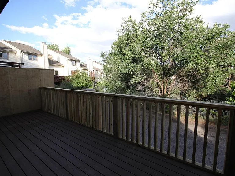 460 Oppenheimer Dr — Photo 18
