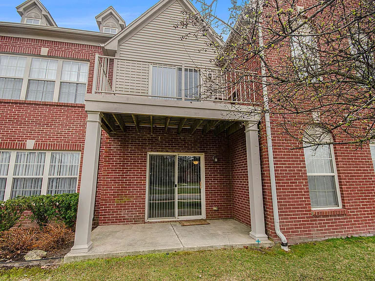 799 Addington Ln — Photo 18