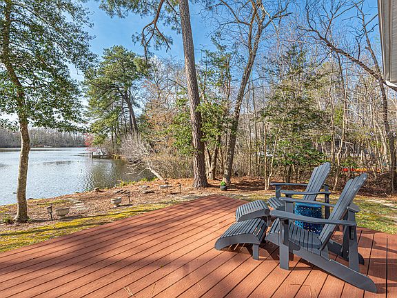 4th image of 17458 Bayard Ln