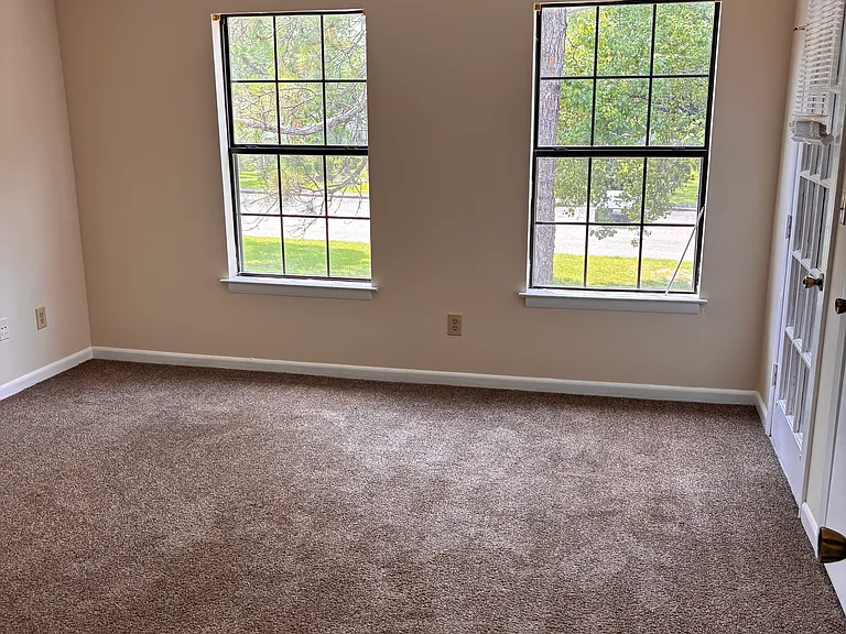 1611 E Trinity Blvd — Photo 7