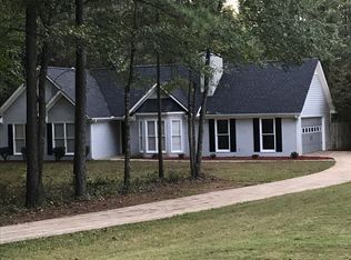 54 Jeb Stuart Dr, Newnan, GA 30265