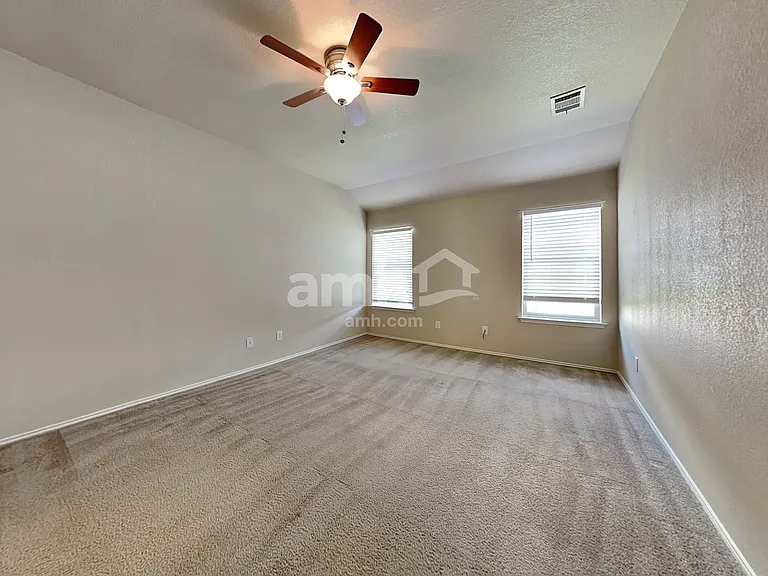 721 Nancy Dr — Photo 13