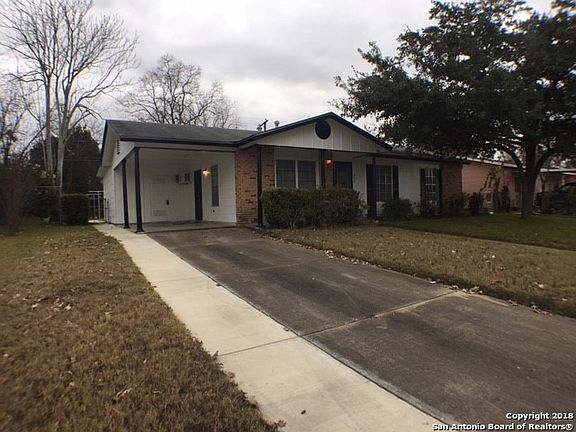 2nd image of 439 Kopplow Pl
