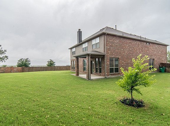 4th image of 3210 Morgan Dr