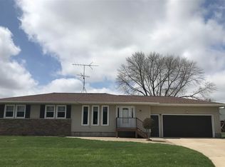213 S Western Ave, New Hampton, IA 50659