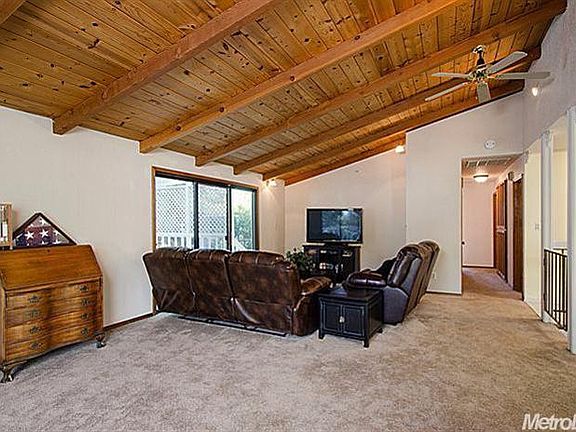 5th image of 798 Bonita Dr