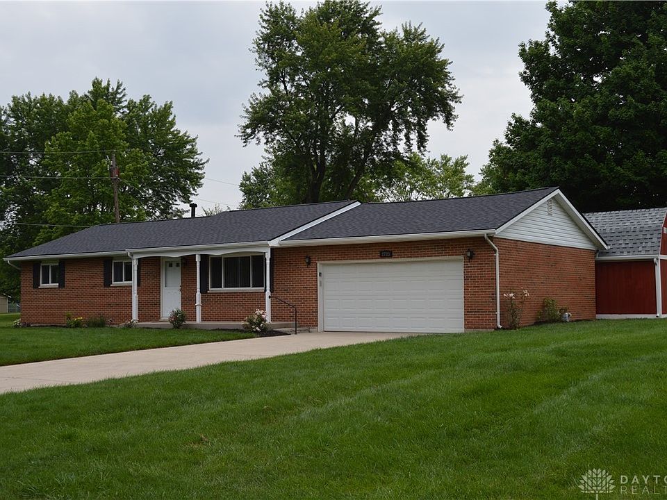2733 Rosewood Dr, Troy, OH 45373 | Zillow