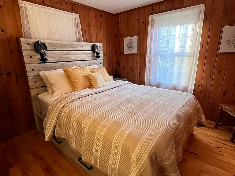 15 Tioga Ave — Photo 15