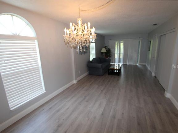 5th image of 313 Dirksen Dr APT C6