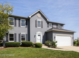 1396 W Briarcliff Rd, Bolingbrook, IL 60490