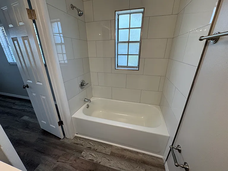 330 45th Ave S #7 — Photo 14