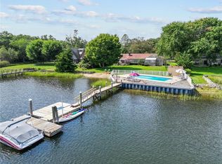 397 County Rd, Barrington, RI 02806