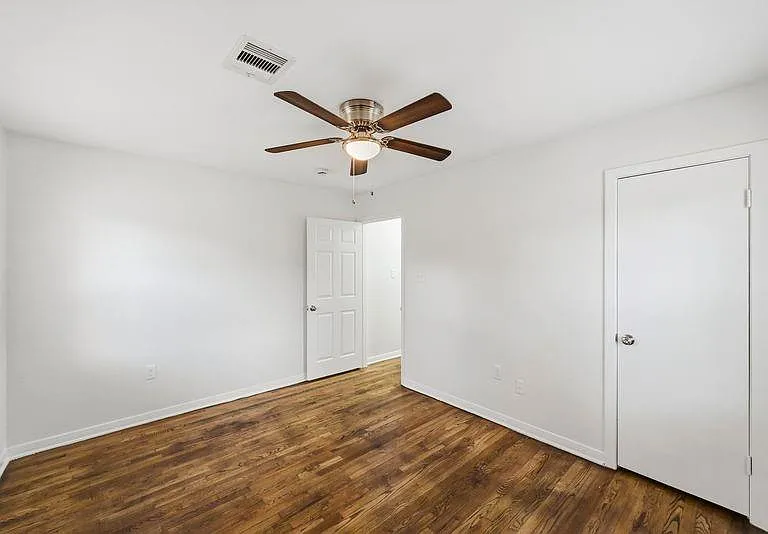 2409 Estate Dr — Photo 13