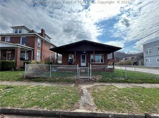 2971 Hughes St, Huntington, WV 25704