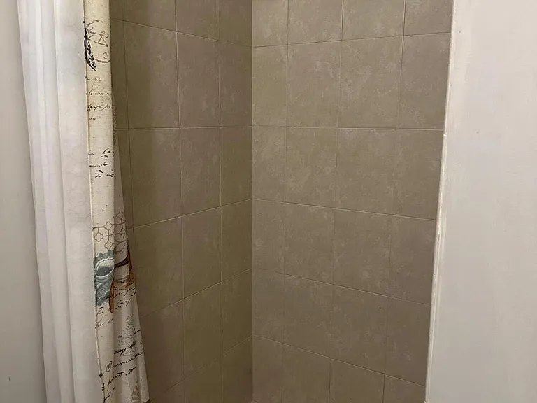 439 Midway St — Photo 5