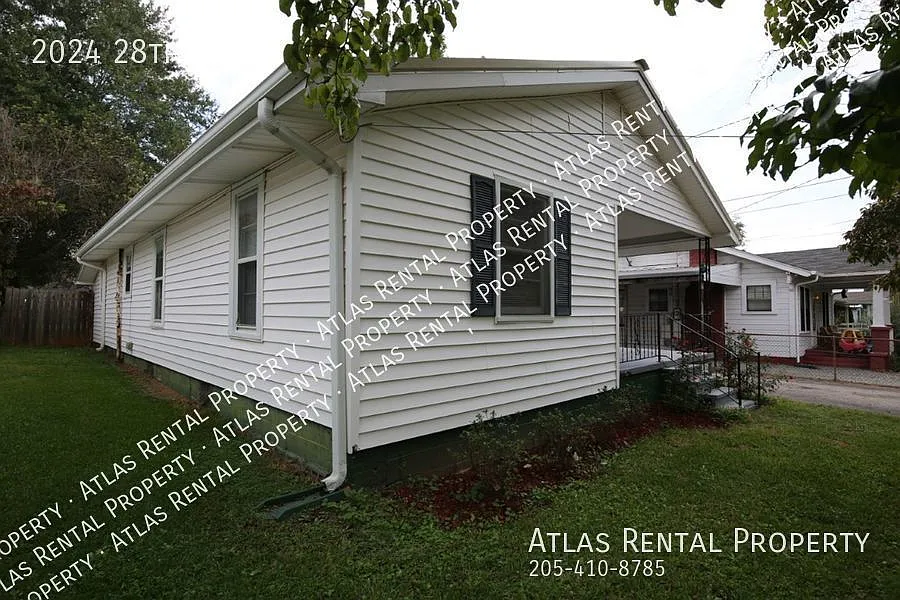 2 bed, 1.0 bath, 952 sqft, $1,050 — Photo 4