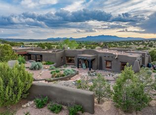 26 Camino Los Angelitos, Lamy, NM 87540