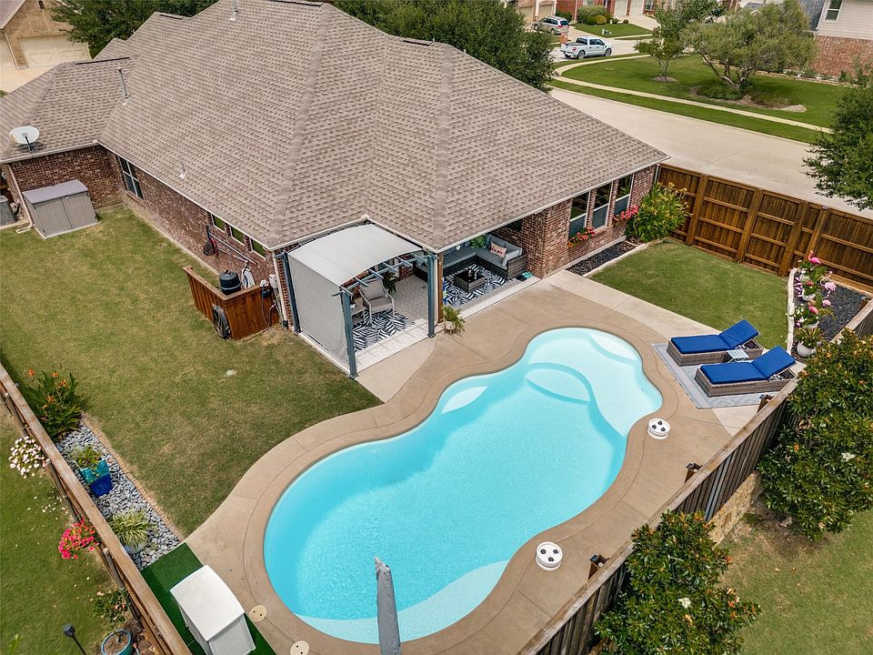 1st image of 5501 Centeridge Ln
