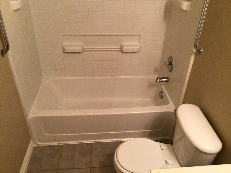 823 Fleetwood Cove Dr — Photo 23